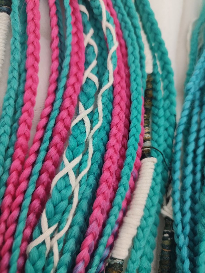 Renkli Püsküllü Bohem Örgülü Saç Aksesuarı - Görsel 4