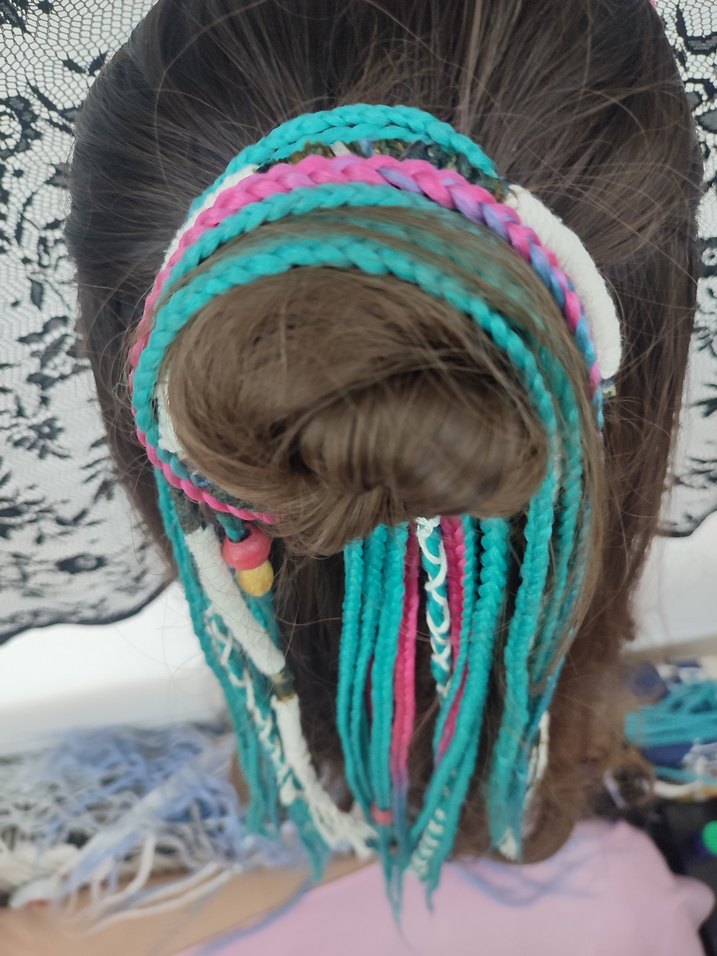 Renkli Püsküllü Bohem Örgülü Saç Aksesuarı - Görsel 2