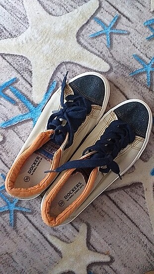 Dockers sneakers