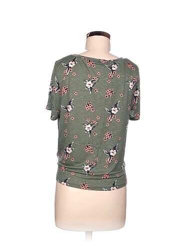 l Beden Diğer T-shirt %70 İndirimli.