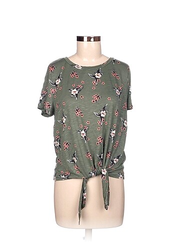 Diğer T-shirt %70 İndirimli.