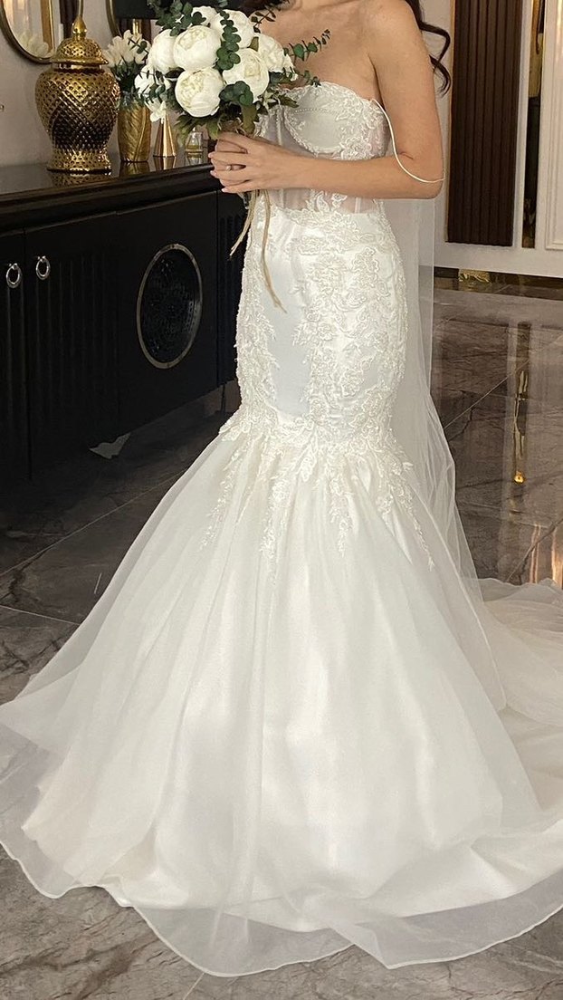 İnce Askılı Beyaz Denizkızı Gelinlik - Görsel 5