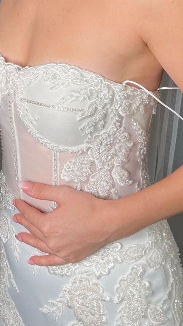 İnce Askılı Beyaz Denizkızı Gelinlik - Görsel 4