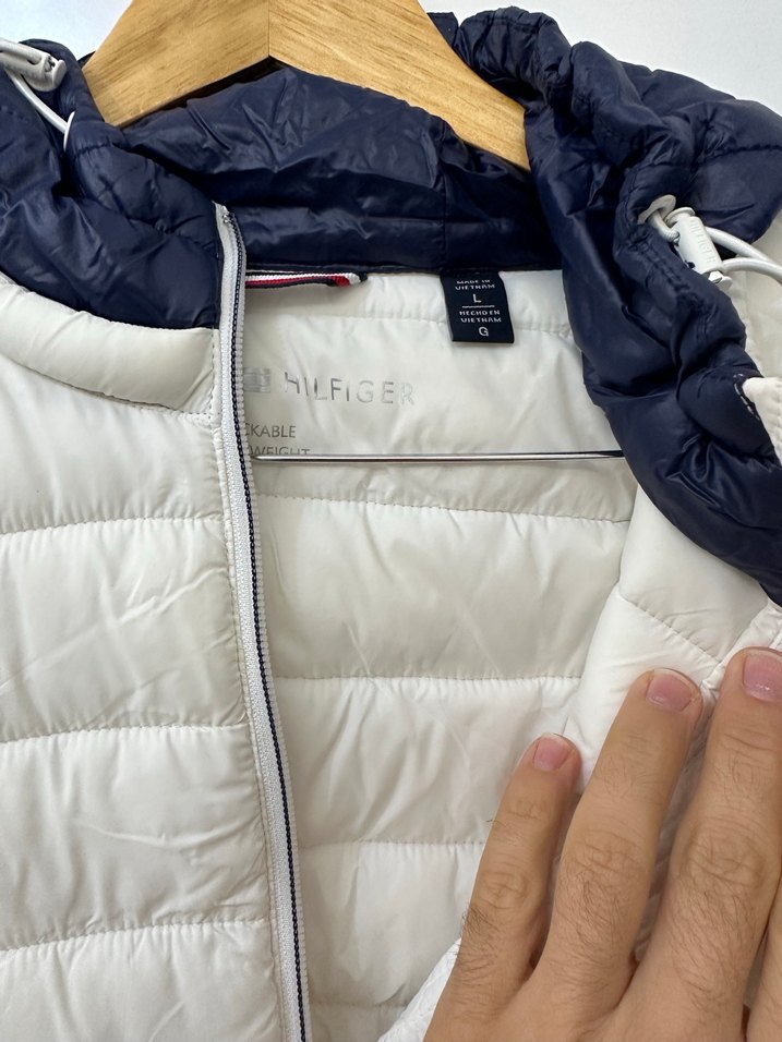 Tommy Hilfiger Beyaz Kadın Kışlık Mont - Görsel 2