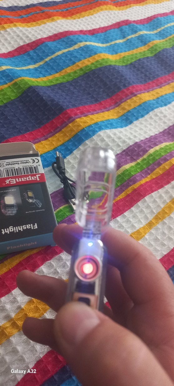 şarjlı üç çeşit ışık modlu ve çakmak - Görsel 2