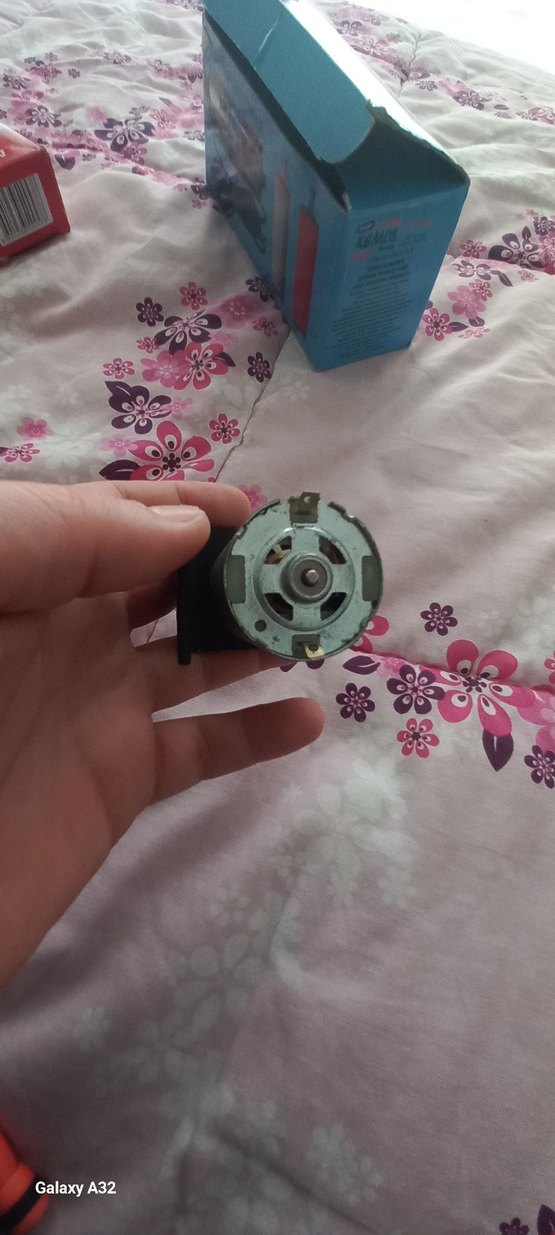 Gri şarjlı matkap Motoru ve sabitleme ayağı - Görsel 3