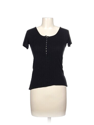 Diğer T-shirt %70 İndirimli.