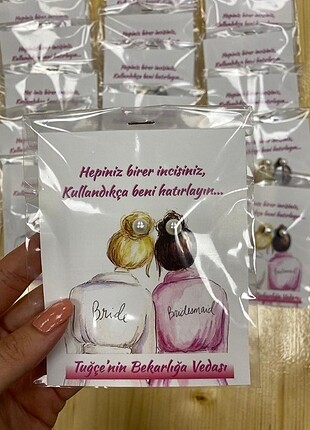 Hediyelik küpe