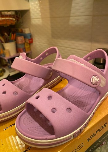 29 Beden Crocs kız çocuk sandalet
