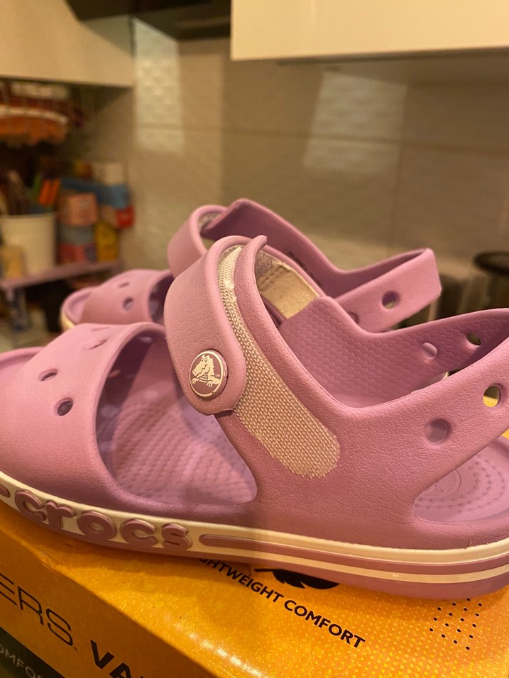 Crocs kız çocuk sandalet - Görsel 4