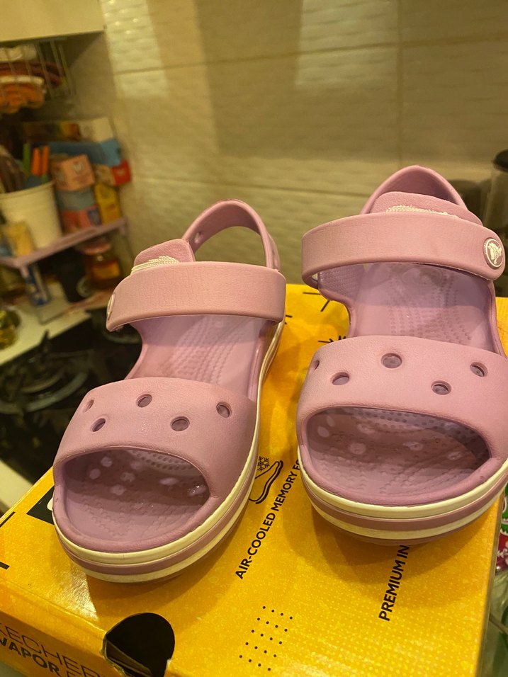 Crocs kız çocuk sandalet - Görsel 2