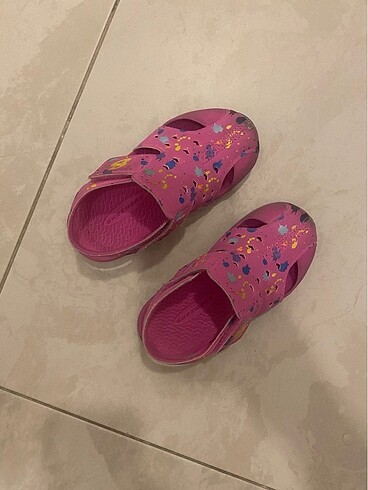 28 Beden Skechers sandalet