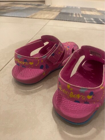 28 Beden çeşitli Renk Skechers sandalet