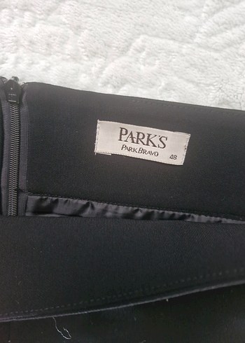 Siyah Pilili Midi Etek - Görsel 3