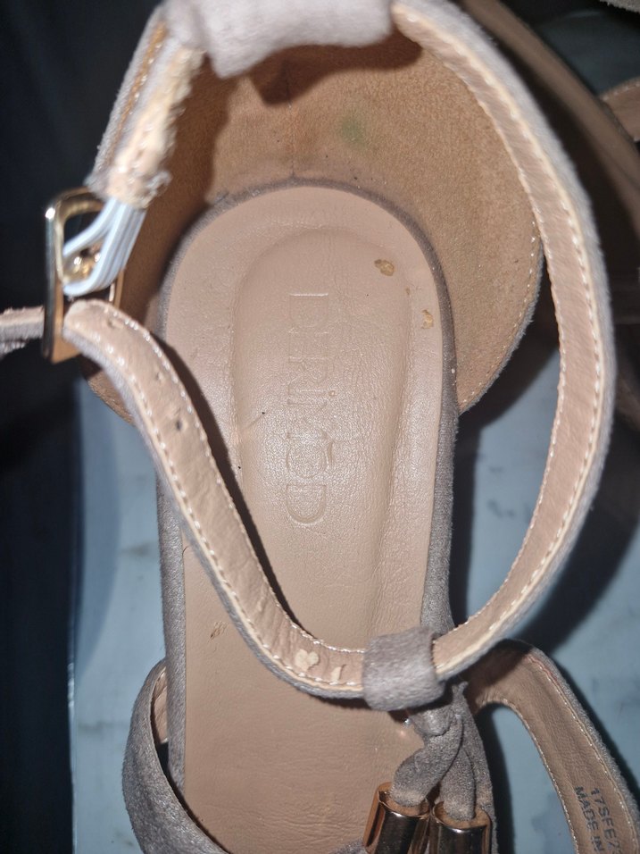 Bej Süet Püsküllü Dolgu Topuklu Kadın Ayakkabı - Görsel 5