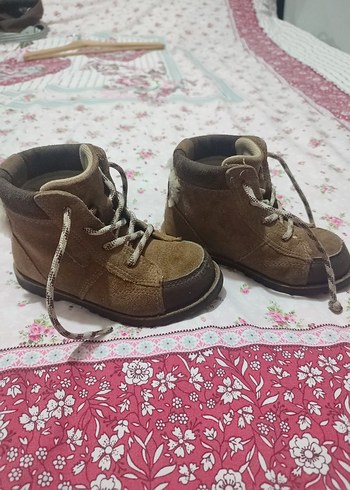 UGG çocuk bot - Görsel 2