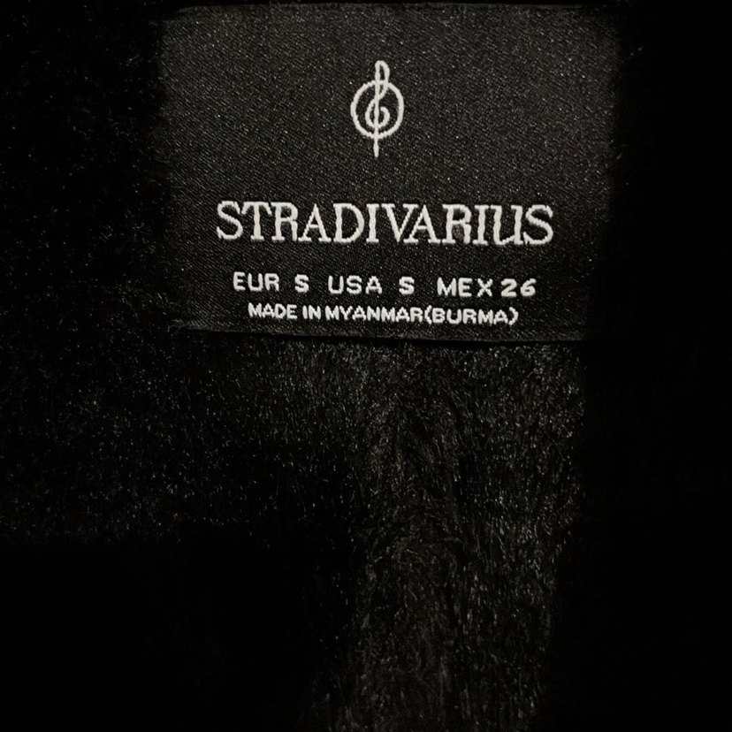 Stradivarius Kürk yakalı Siyah Deri biker Ceket - Görsel 2