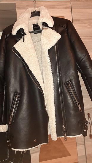 Bershka Içi Kürklü Mont