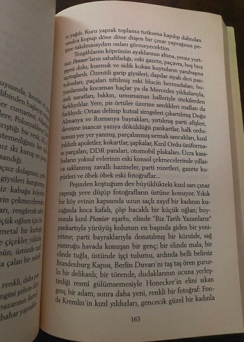 Beden Renk Yetim Kalacak Küçük Şeyler - Oya Baydar