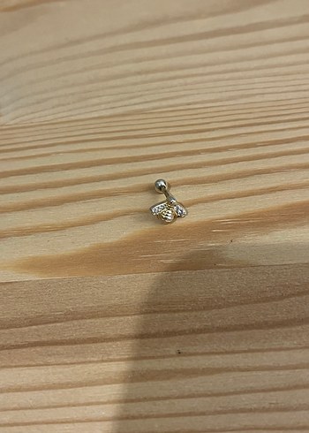 Lucky Culture Altın Renkli Arı Piercing