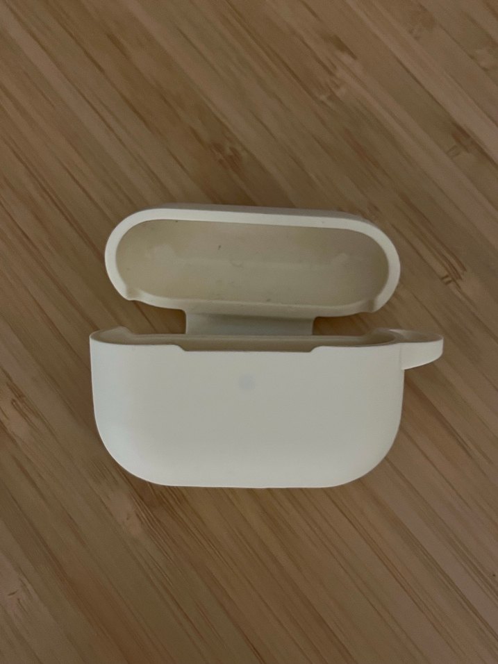 Pull&Bear Beyaz Airpods pro kılıf - Görsel 2