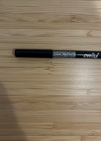 Emily Koyu Bej Dudak Kalemi 208 - Görsel 3