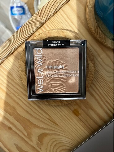 Wten wild prexious petals aydınlatıcı
