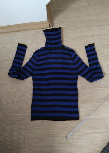 Çizgili Mavi Boğazlı Triko Kazak - Görsel 2