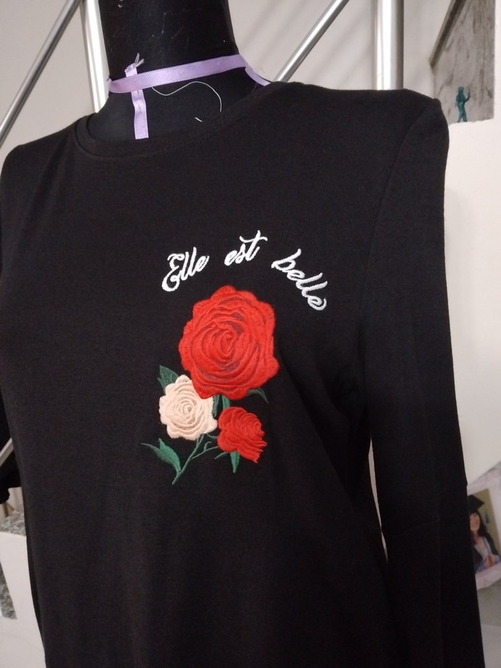 Siyah Gül Desenli Uzun Kollu Triko Tunik - Görsel 2