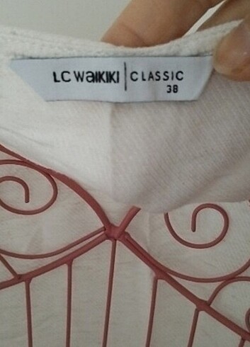 38 Beden beyaz Renk Lcwaikiki marka gömlek