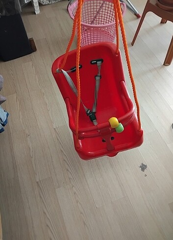 Çocuk salıncağı 