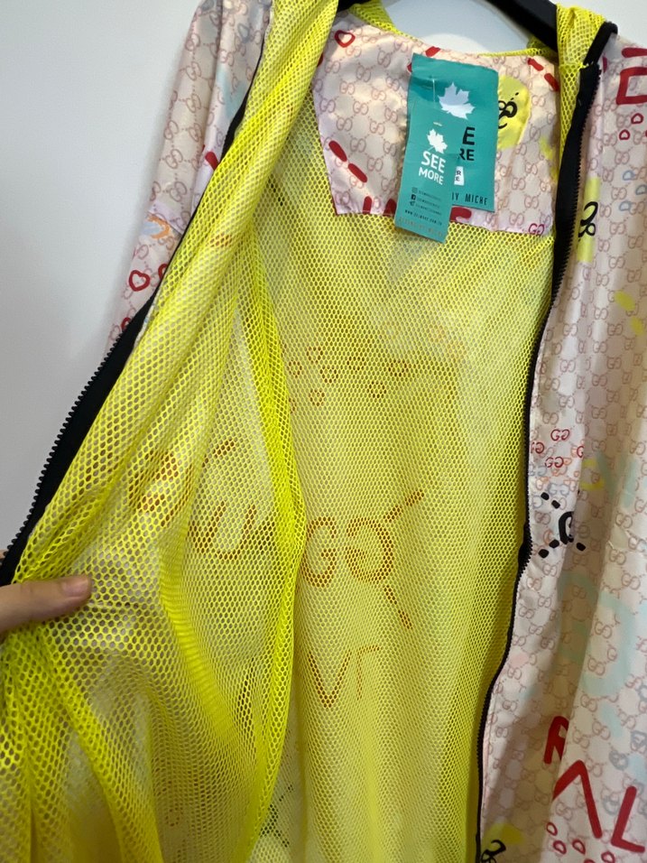 Renkli Baskılı Kapüşonlu Oversize Yağmurluk - Görsel 4