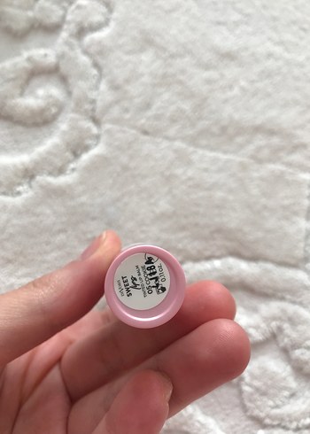 Beden Pastel Bej Renkli Ruj
