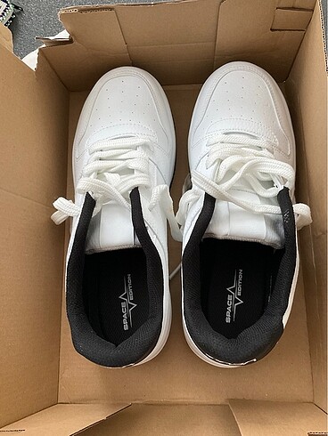 39 Beden Defacto NASA sneaker ayakkabı