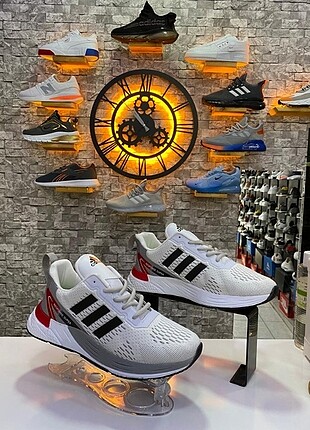 Adidas spor ayakkabı