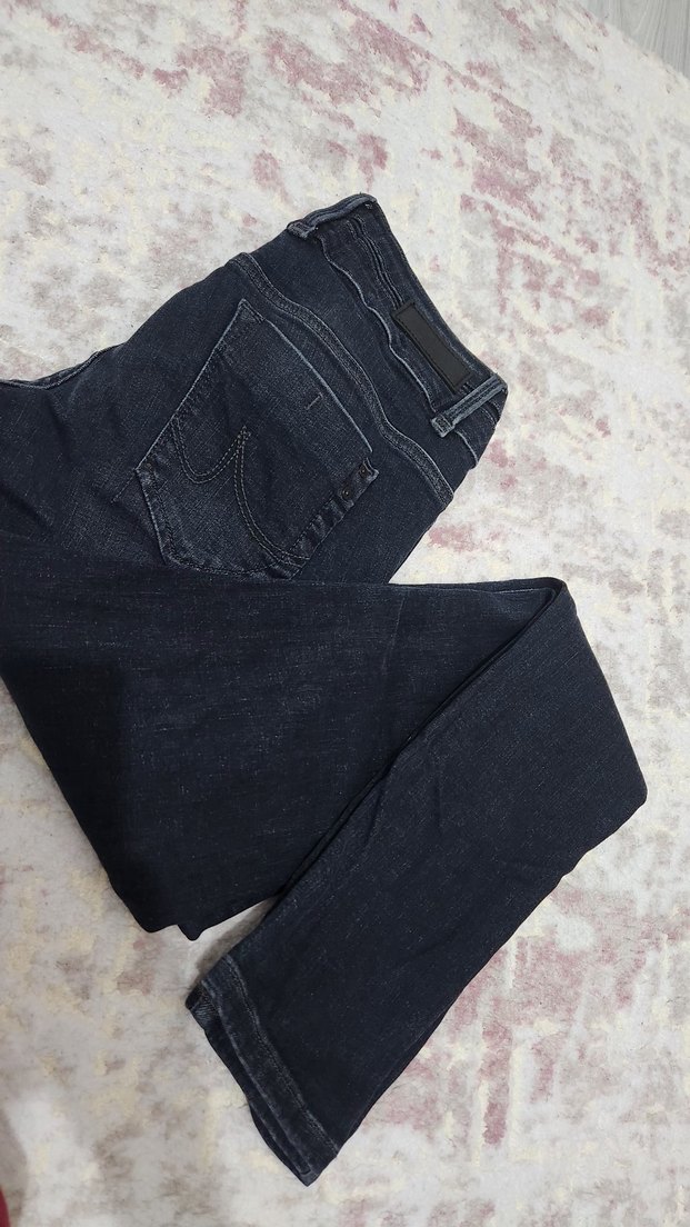 Gri Kemerli Kadın Kot Pantolon - Görsel 4