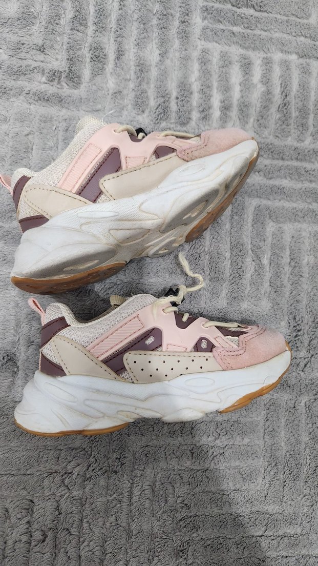 Kız Çocuk Pembe Bağcıklı Spor Ayakkabı - Görsel 2