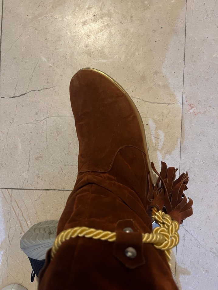 Püsküllü Kahverengi Süet Kadın Bot - Görsel 3