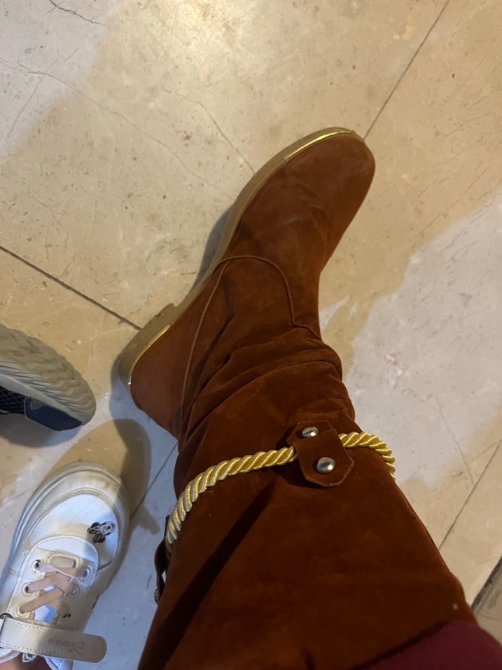 Püsküllü Kahverengi Süet Kadın Bot - Görsel 4