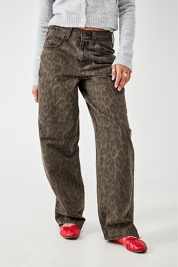 Urban Outfitters Leopar pantolon