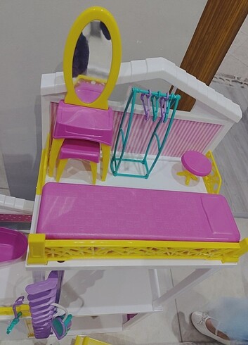 Beden Renk Barbie evi
