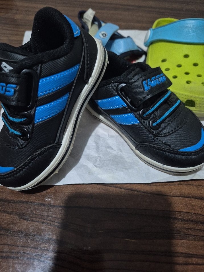 Erkek Çocuk Renkli Velcro Terlik ve Spor Ayakkabı - Görsel 3