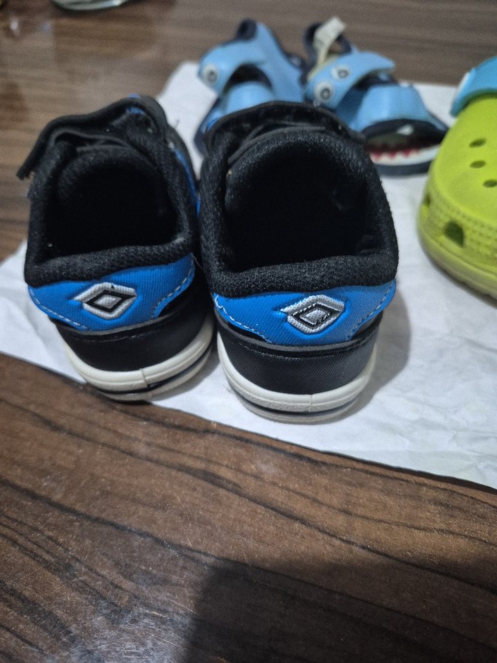 Erkek Çocuk Renkli Velcro Terlik ve Spor Ayakkabı - Görsel 4