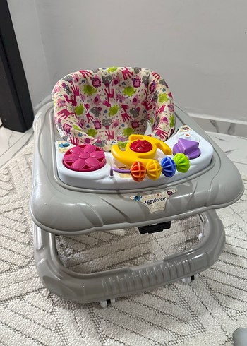 Çok Renkli Gri Bebek Yürüteci