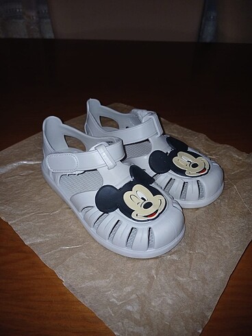 LC Waikiki LC Waikiki Kız Çocuk Sandalet