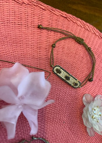 Tek ve bazıları çift makul küpeler değerlendirmeliklertane 50 tl - Görsel 9