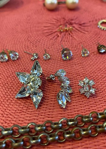 Tek ve bazıları çift makul küpeler değerlendirmeliklertane 50 tl - Görsel 12