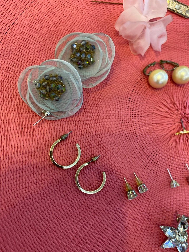 Tek ve bazıları çift makul küpeler değerlendirmeliklertane 50 tl - Görsel 2