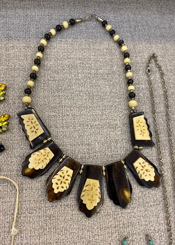 Makul ürünler -Çok Renkli Boncuklu  kolyeler 50 tl - Görsel 8