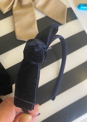 Deri ve kadife  Fiyonk ve  taç tane fiyatıdır - Görsel 6